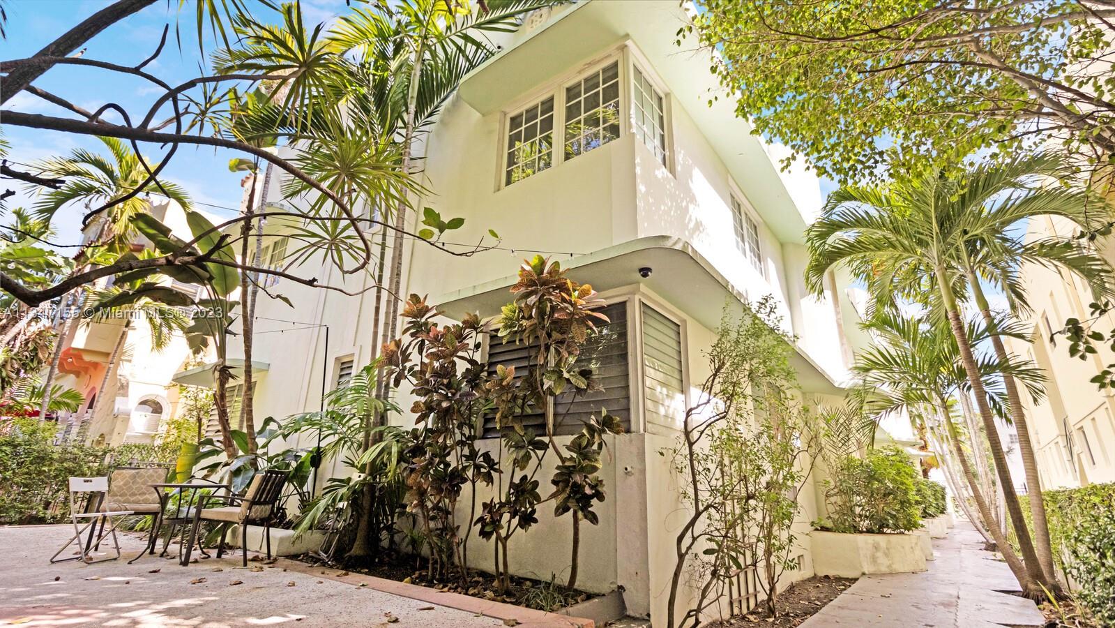 THE GATSBY CONDO - Residential