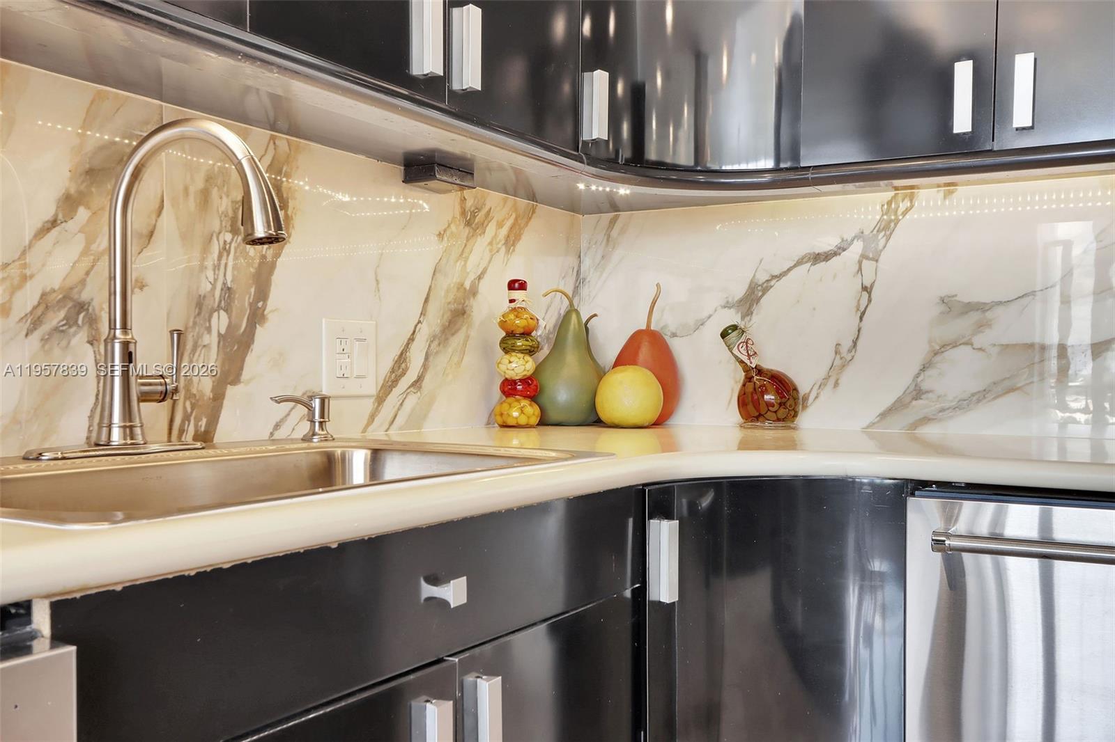 JOCKEY CLUB III CONDO - Residential