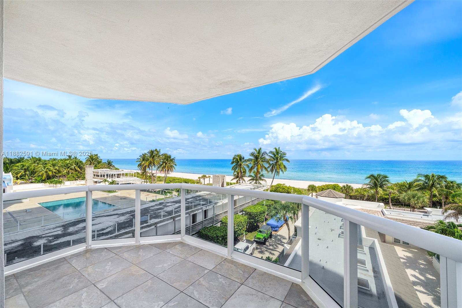 BLUE DIAMOND CONDO - Residential Lease