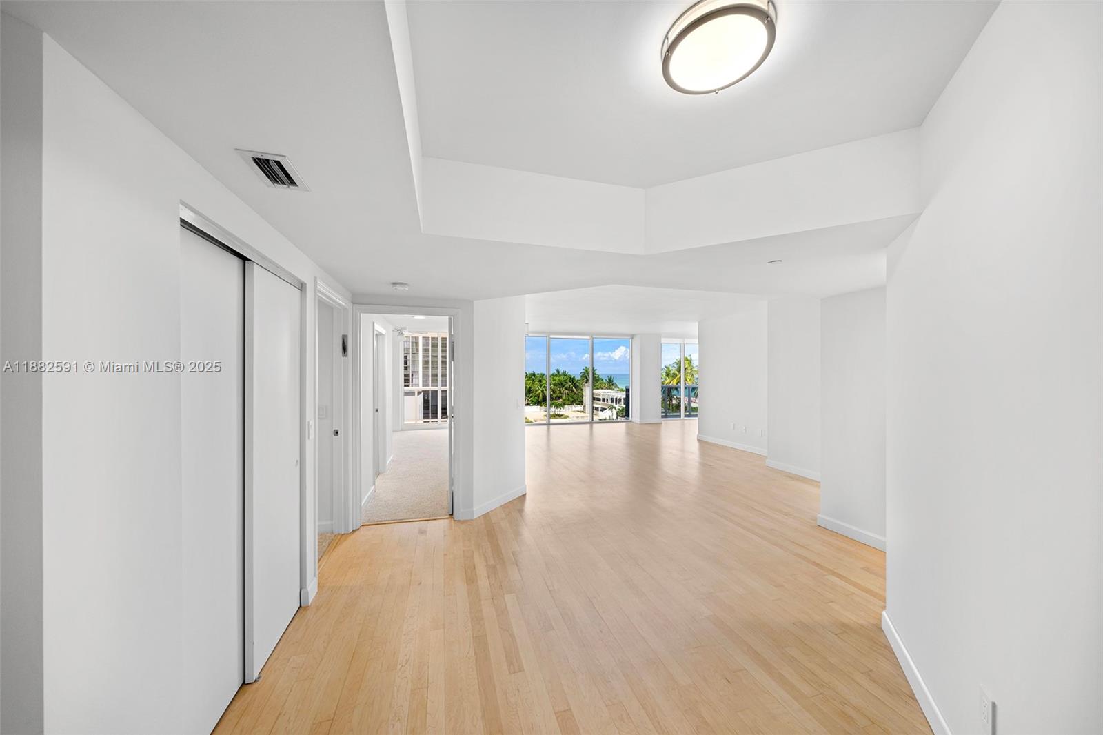 BLUE DIAMOND CONDO - Residential Lease
