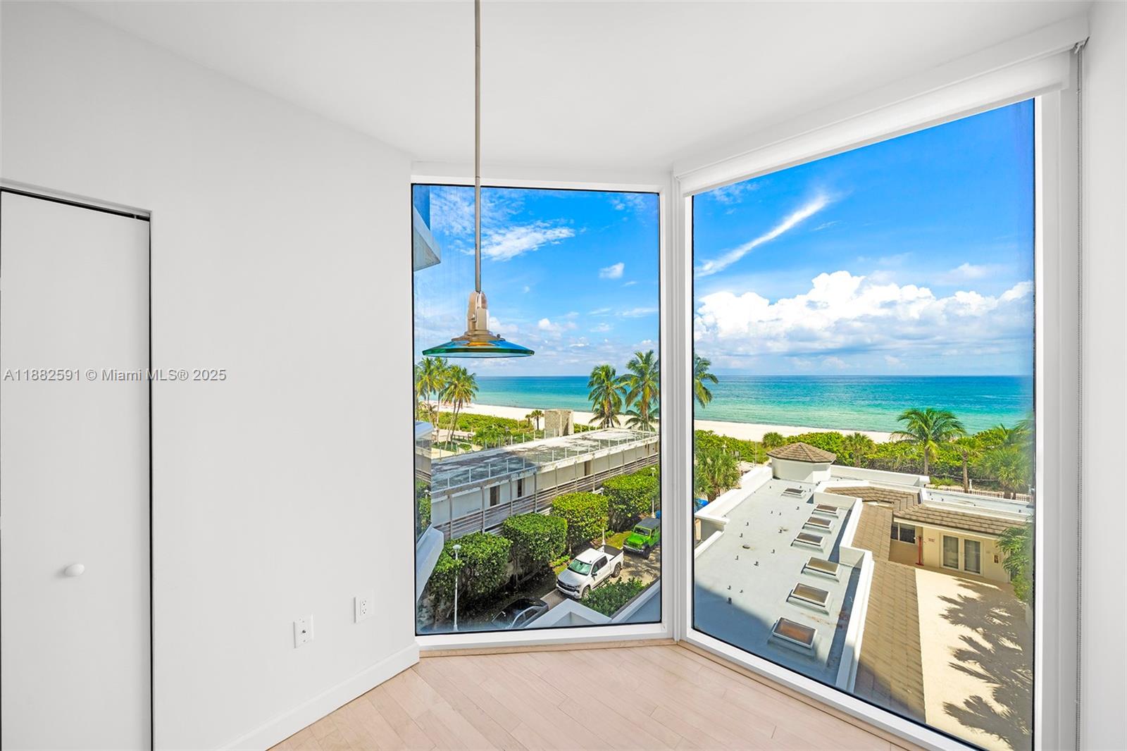 BLUE DIAMOND CONDO - Residential Lease