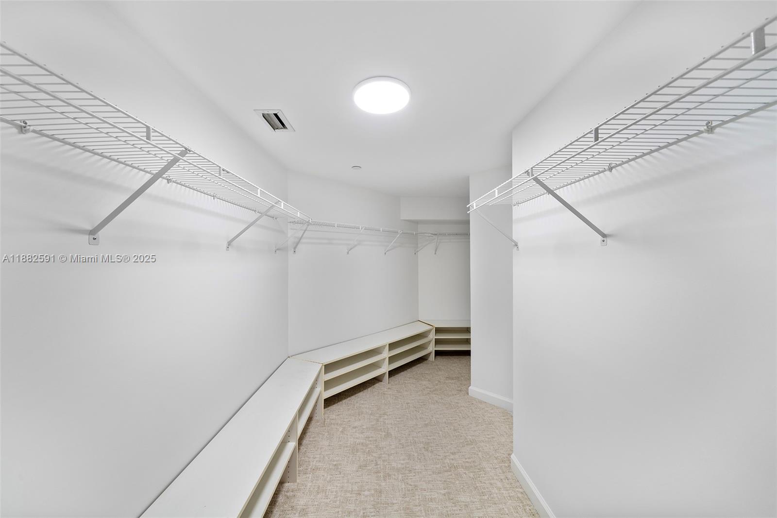 BLUE DIAMOND CONDO - Residential Lease