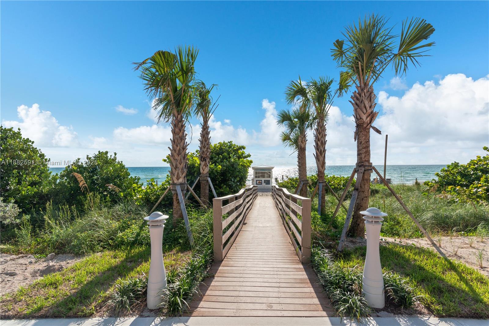 BLUE DIAMOND CONDO - Residential Lease