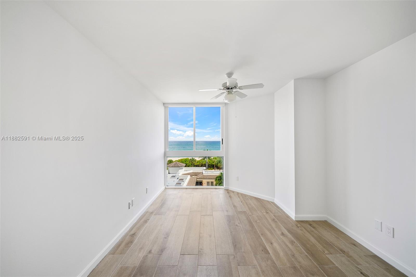 BLUE DIAMOND CONDO - Residential Lease