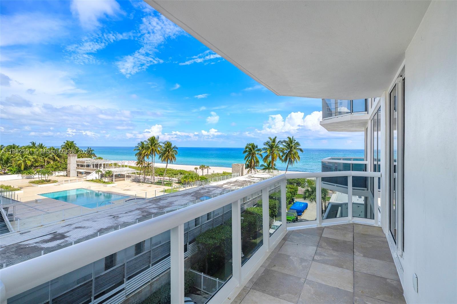 BLUE DIAMOND CONDO - Residential Lease