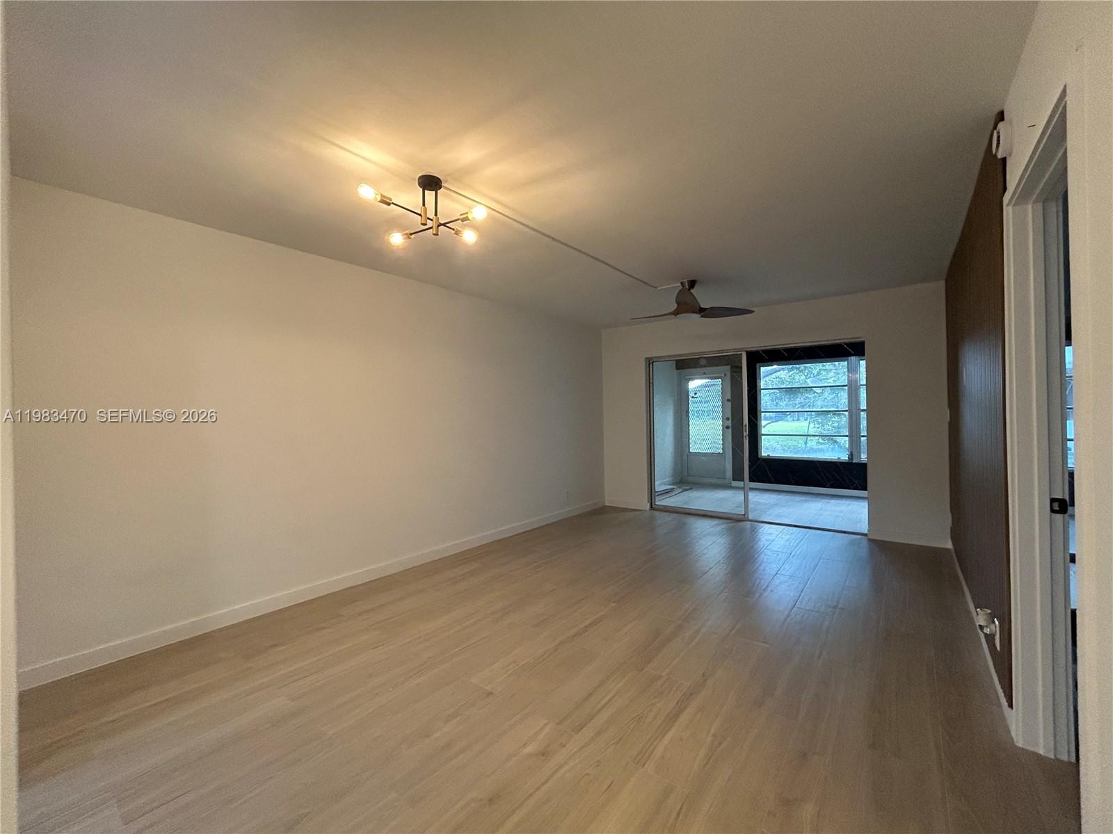 APPLEGREEN CONDO APTS 1 - Residential