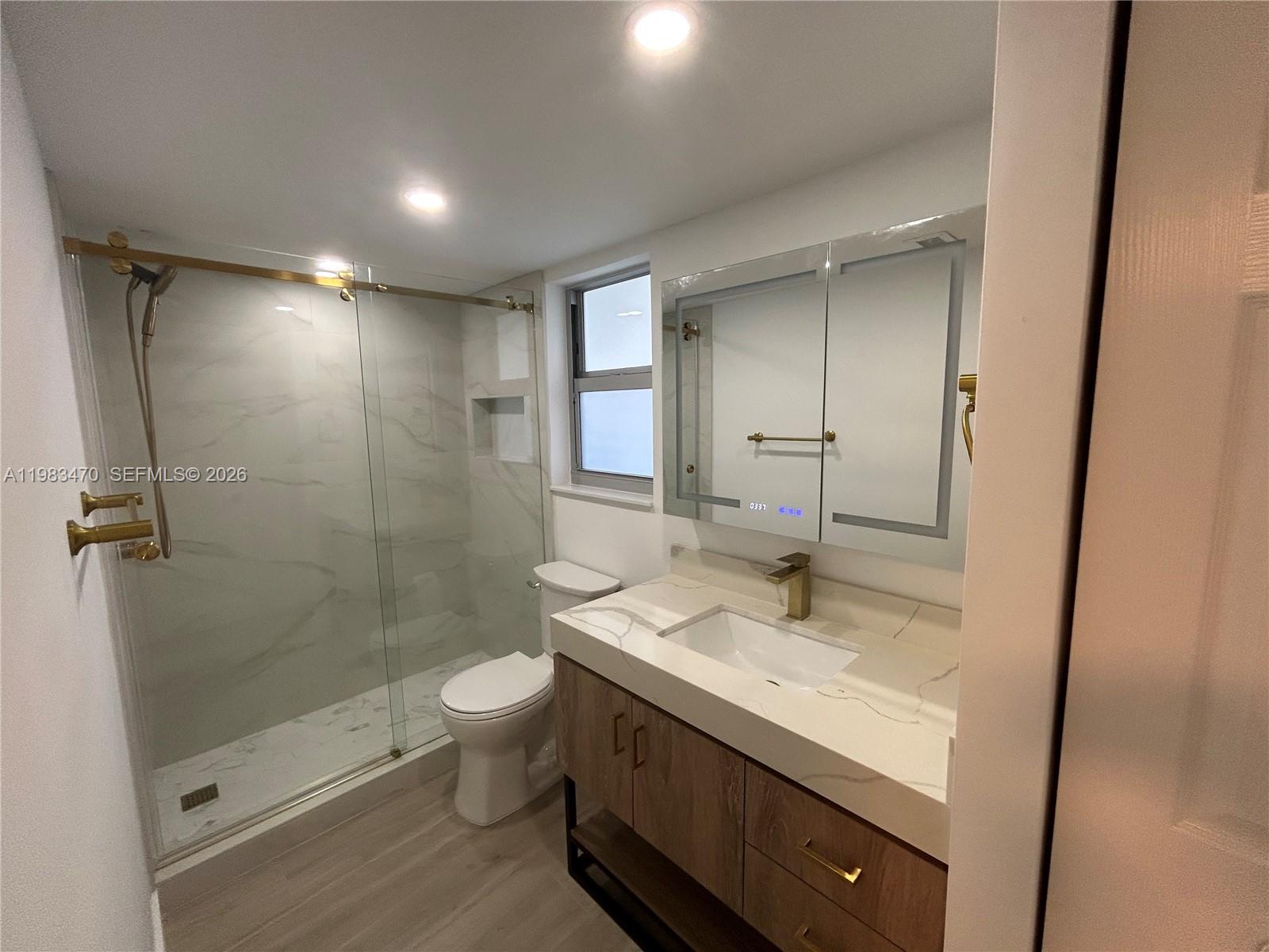 APPLEGREEN CONDO APTS 1 - Residential