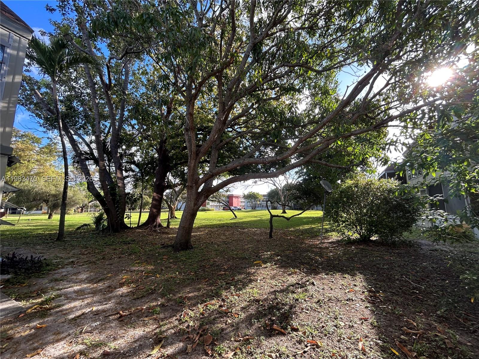 APPLEGREEN CONDO APTS 1 - Residential