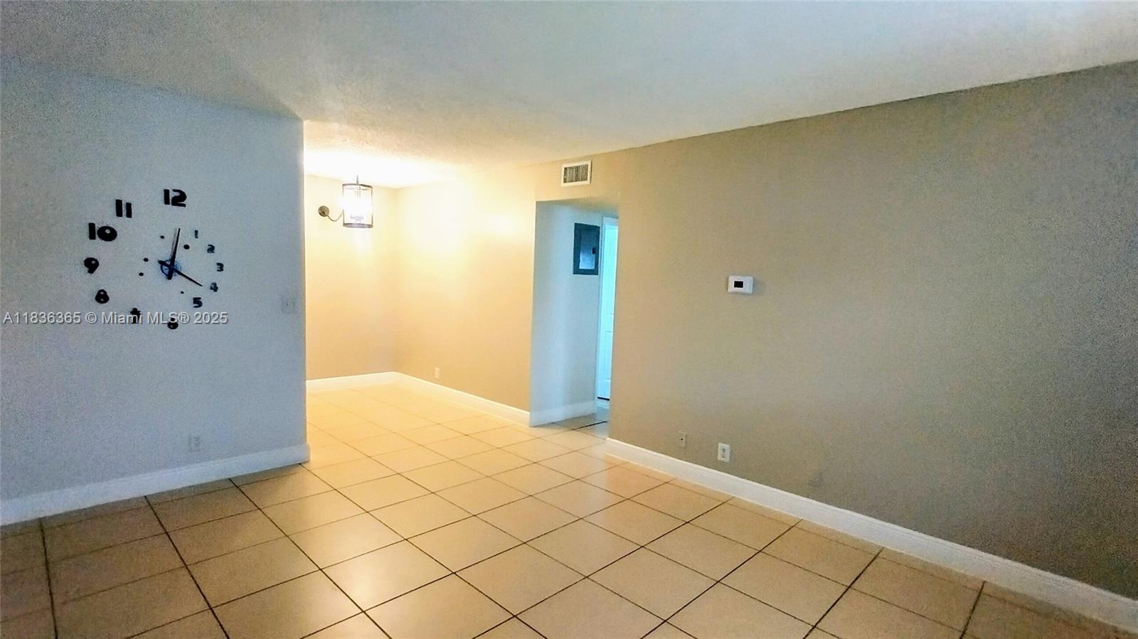 711 NE 2nd Ave 203