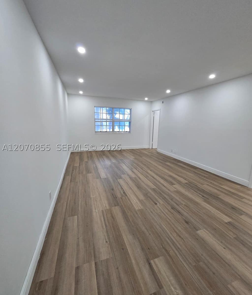 Photo of 2424 SE 17th Causeway #110B, Fort Lauderdale, FL 33316 (MLS # A12070855)