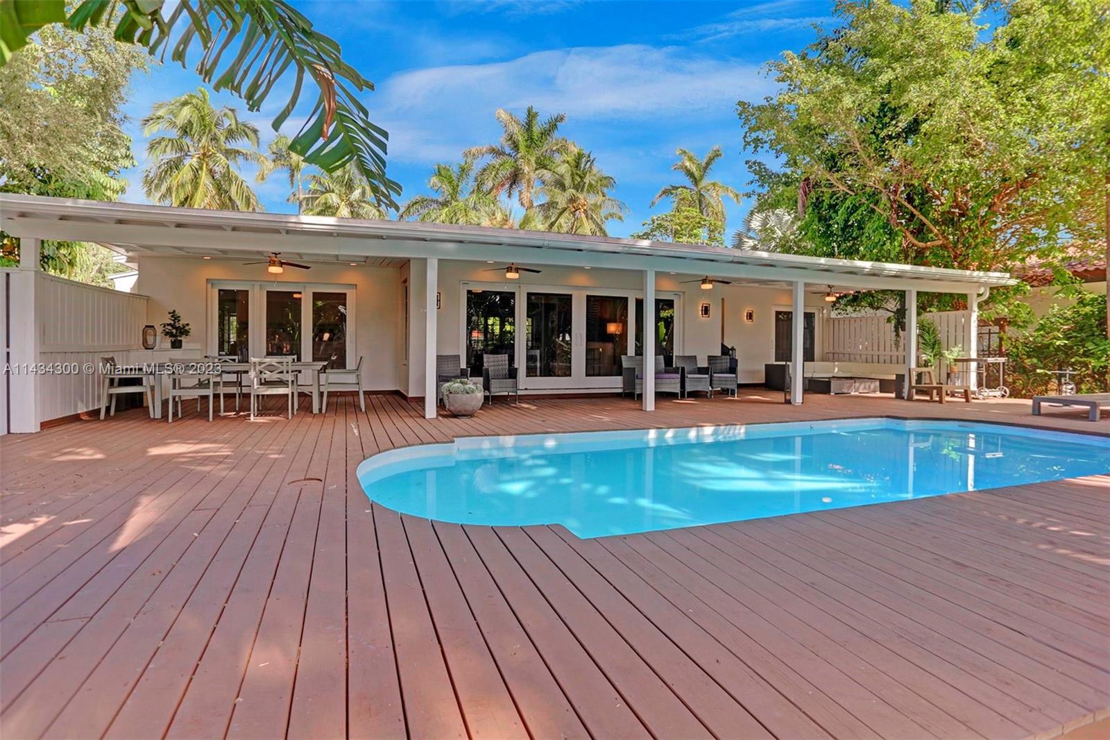 BELLE MEADE ISLAND - Residential