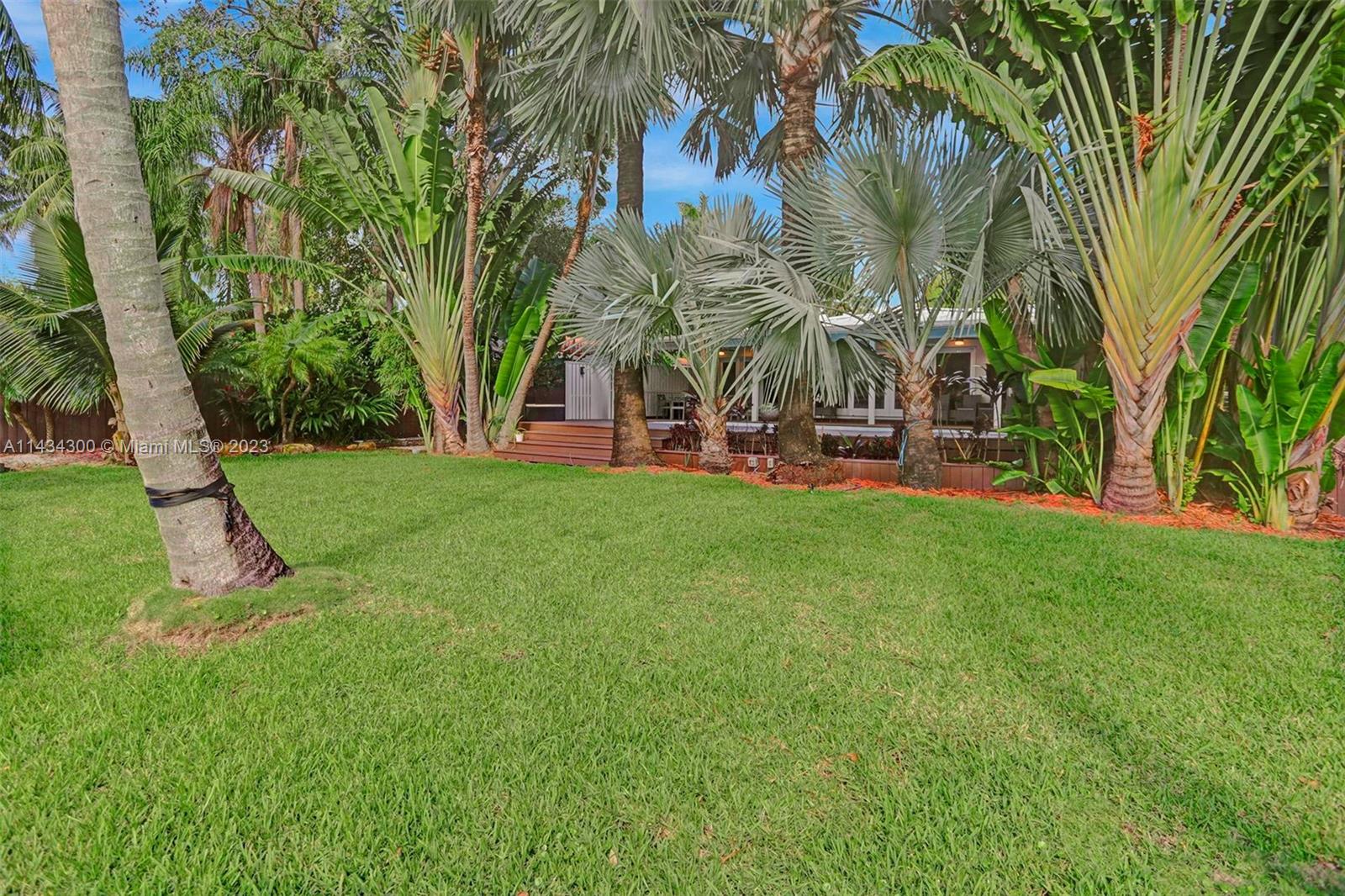 BELLE MEADE ISLAND - Residential