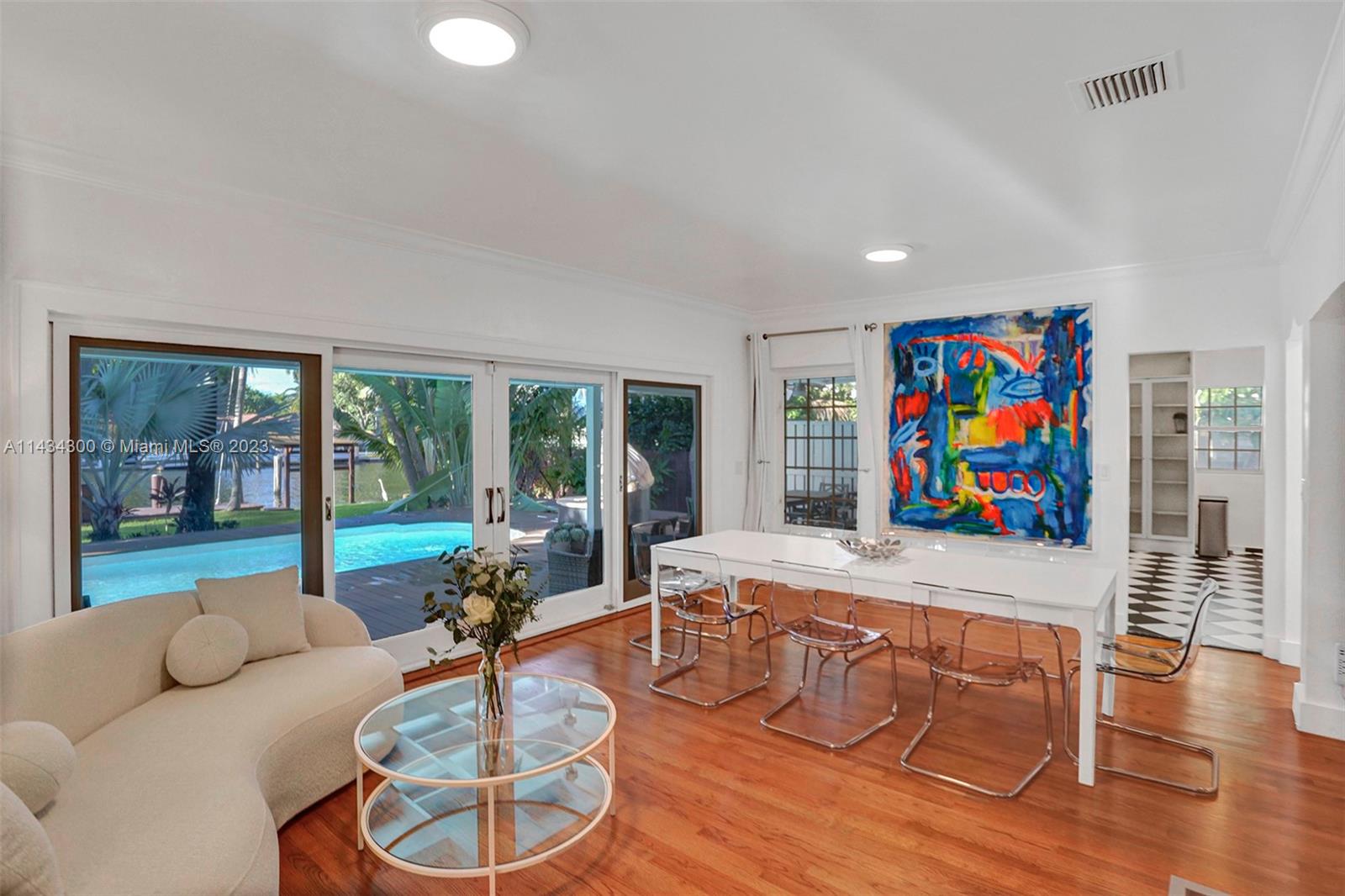 BELLE MEADE ISLAND - Residential