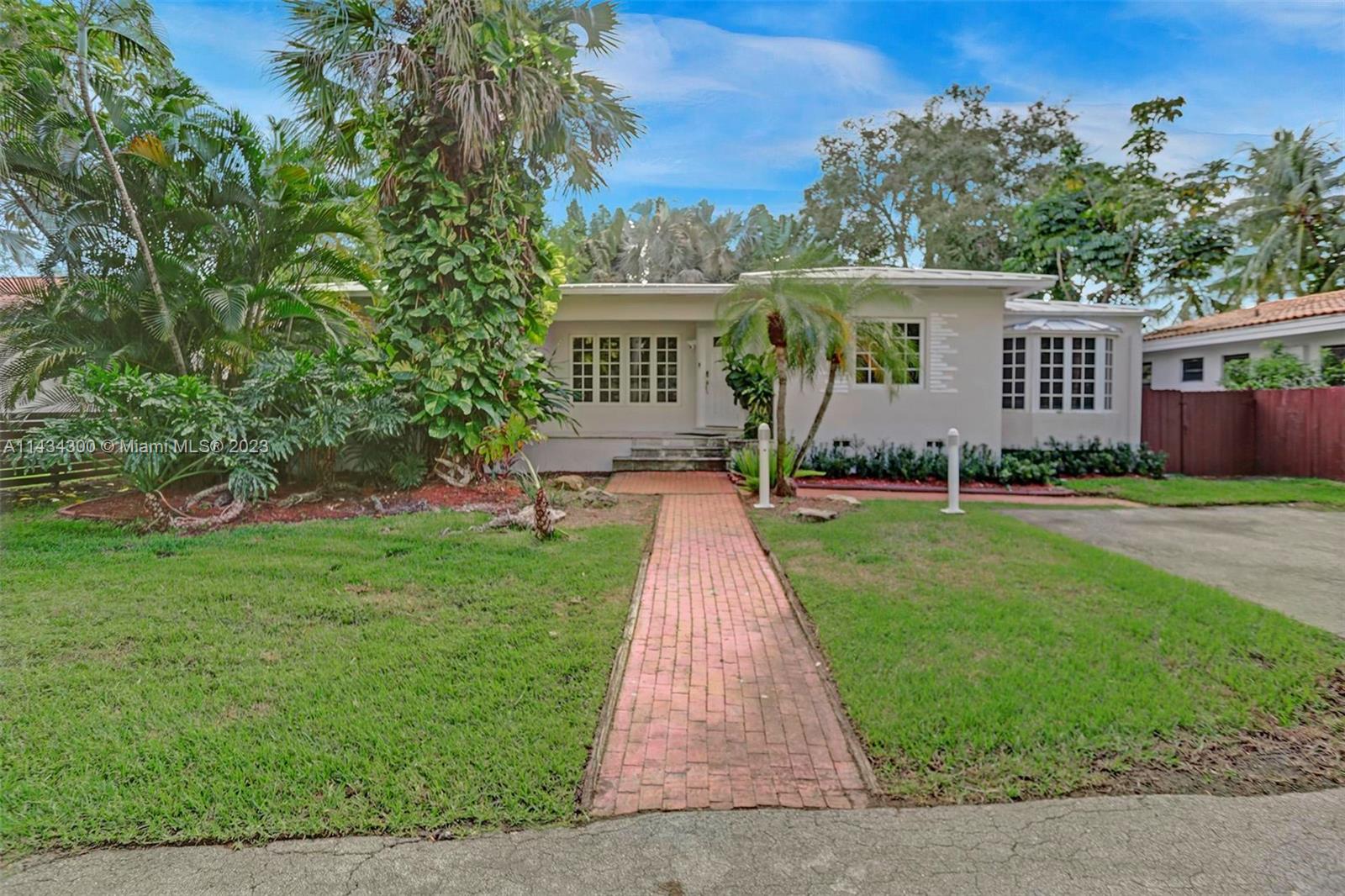 BELLE MEADE ISLAND - Residential