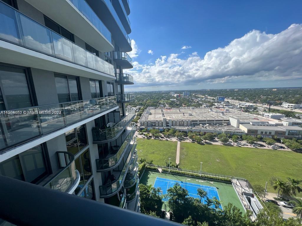 3401 MIDTOWN CONDO - Residential