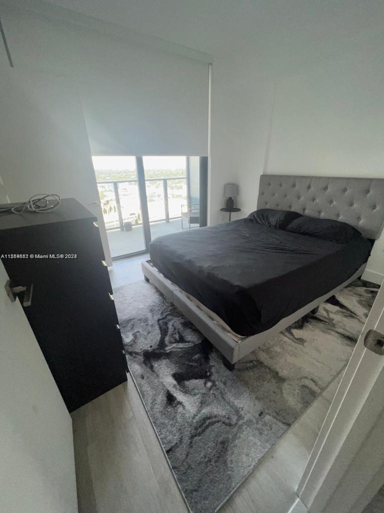3401 MIDTOWN CONDO - Residential