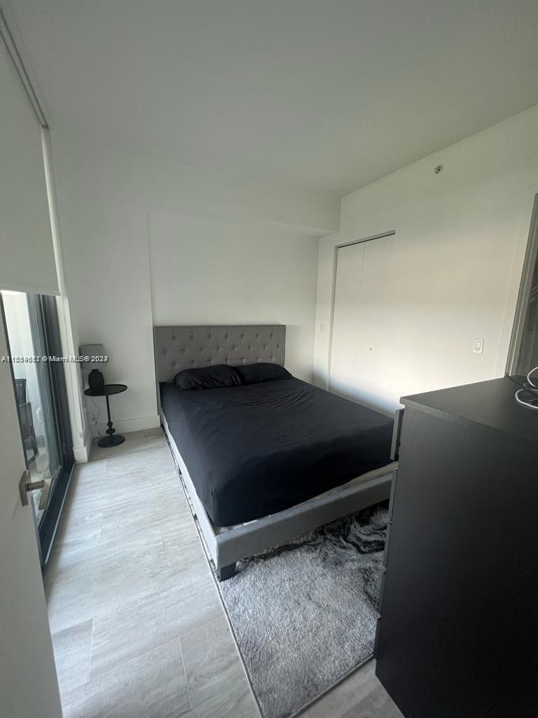 3401 MIDTOWN CONDO - Residential