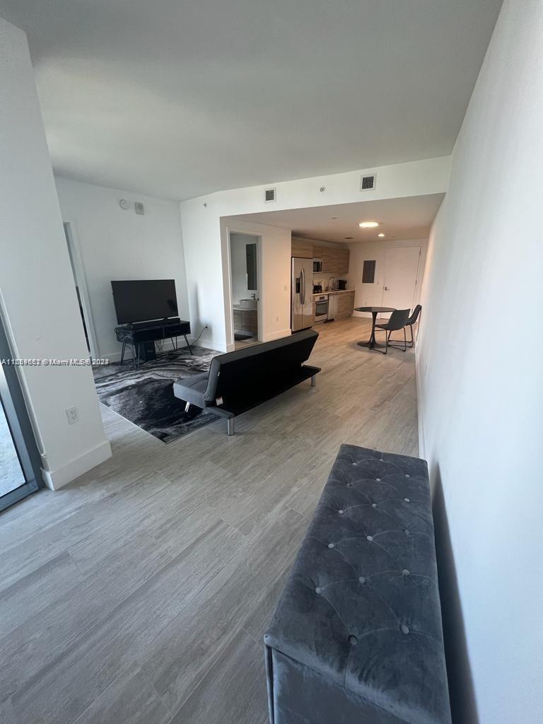 3401 MIDTOWN CONDO - Residential