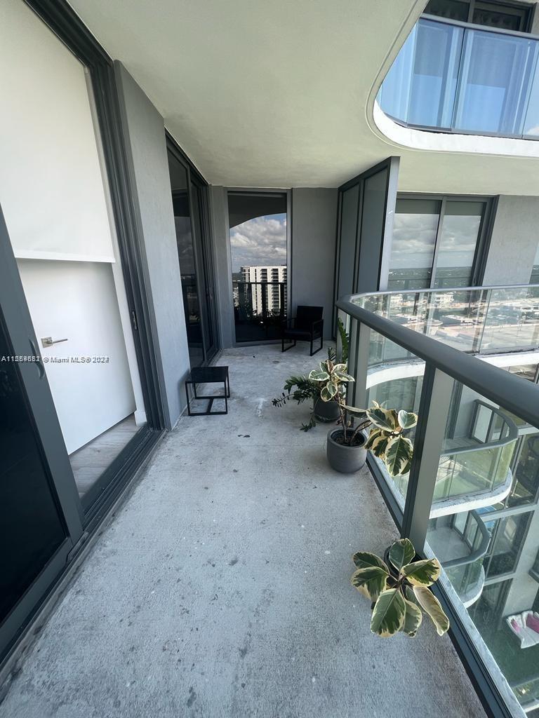 3401 MIDTOWN CONDO - Residential