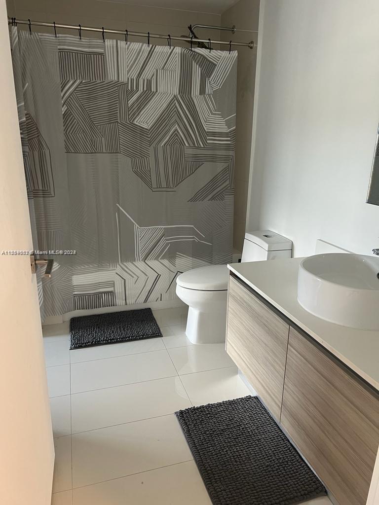 3401 MIDTOWN CONDO - Residential