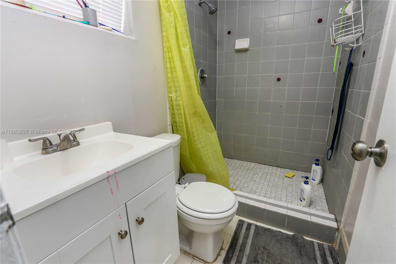 CARROLL VILLA - Residential Income