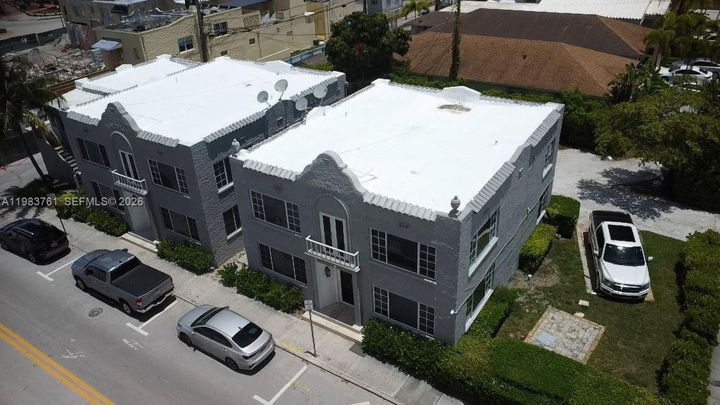 Photo of 223 S 17th Ave #2, Hollywood, FL 33020 (MLS # A11983761)