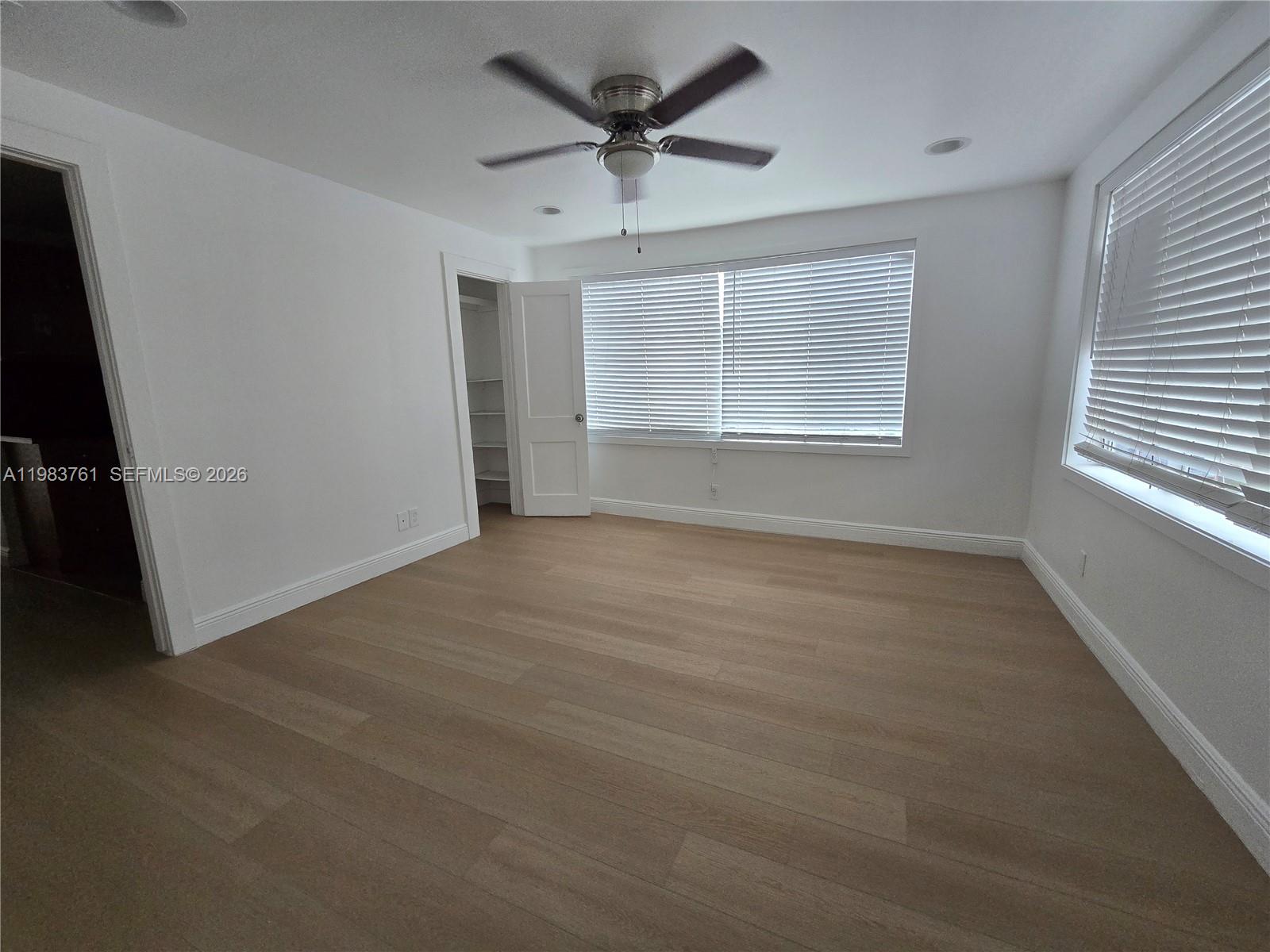 HOLLYWOOD - Residential Lease