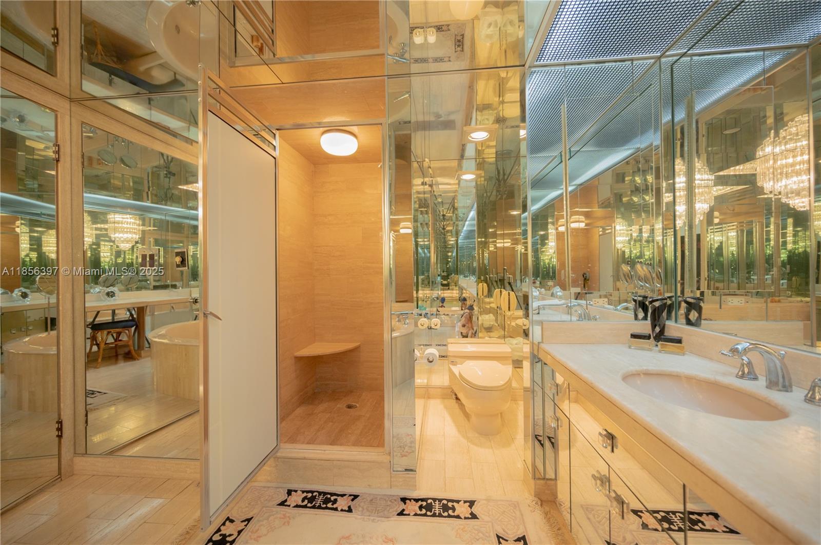 TURNBERRY ISLE SOUTH COND - Residential