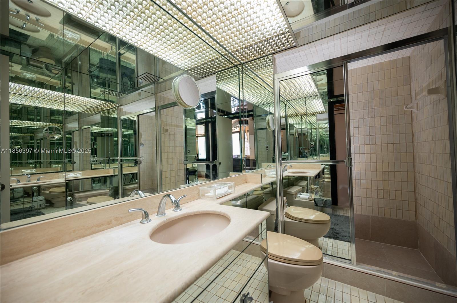 TURNBERRY ISLE SOUTH COND - Residential