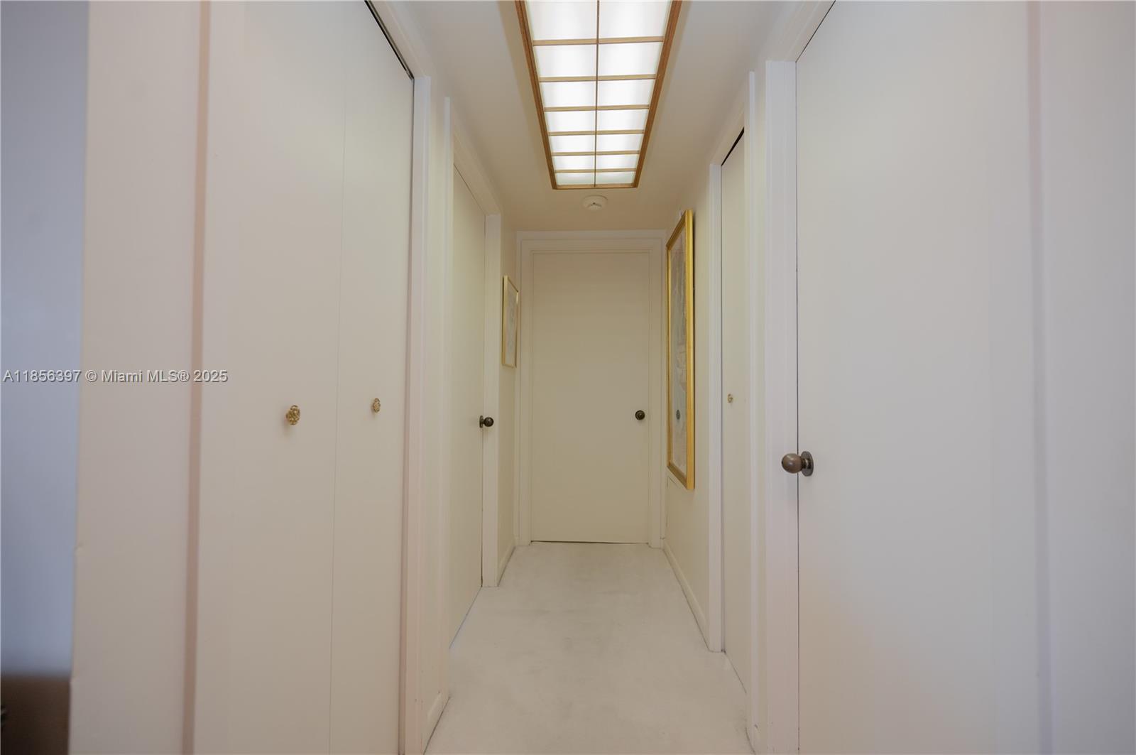 TURNBERRY ISLE SOUTH COND - Residential