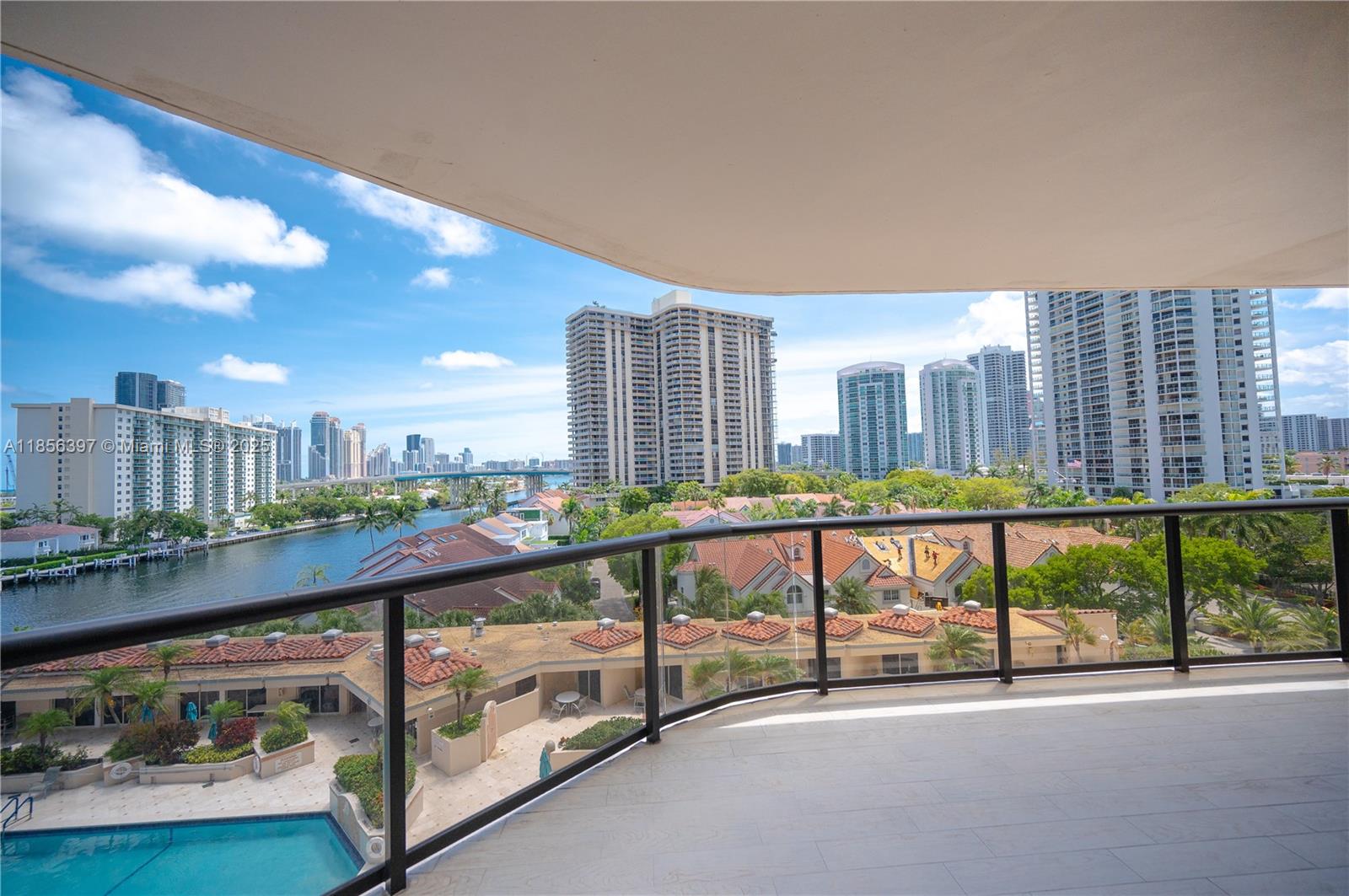 Located in the prestigious Turnberry Isles, this 2 bed 2 bath offers 1,522 sq ft with unobstructed views of the Intracoastal, ocean, private marina, and Sunny Isles. Features include high-impact floor-to-ceiling windows and doors, spacious southeast-facing balcony, large California closet in the primary bedroom, and carpet throughout. Well-maintained in its original condition, it’s a great opportunity for investors and the best-priced unit in the building. Enjoy 5-star amenities and stunning views as yachts sail by.
