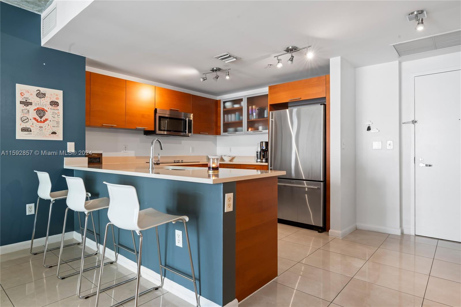 3250 NE 1st Ave 1002