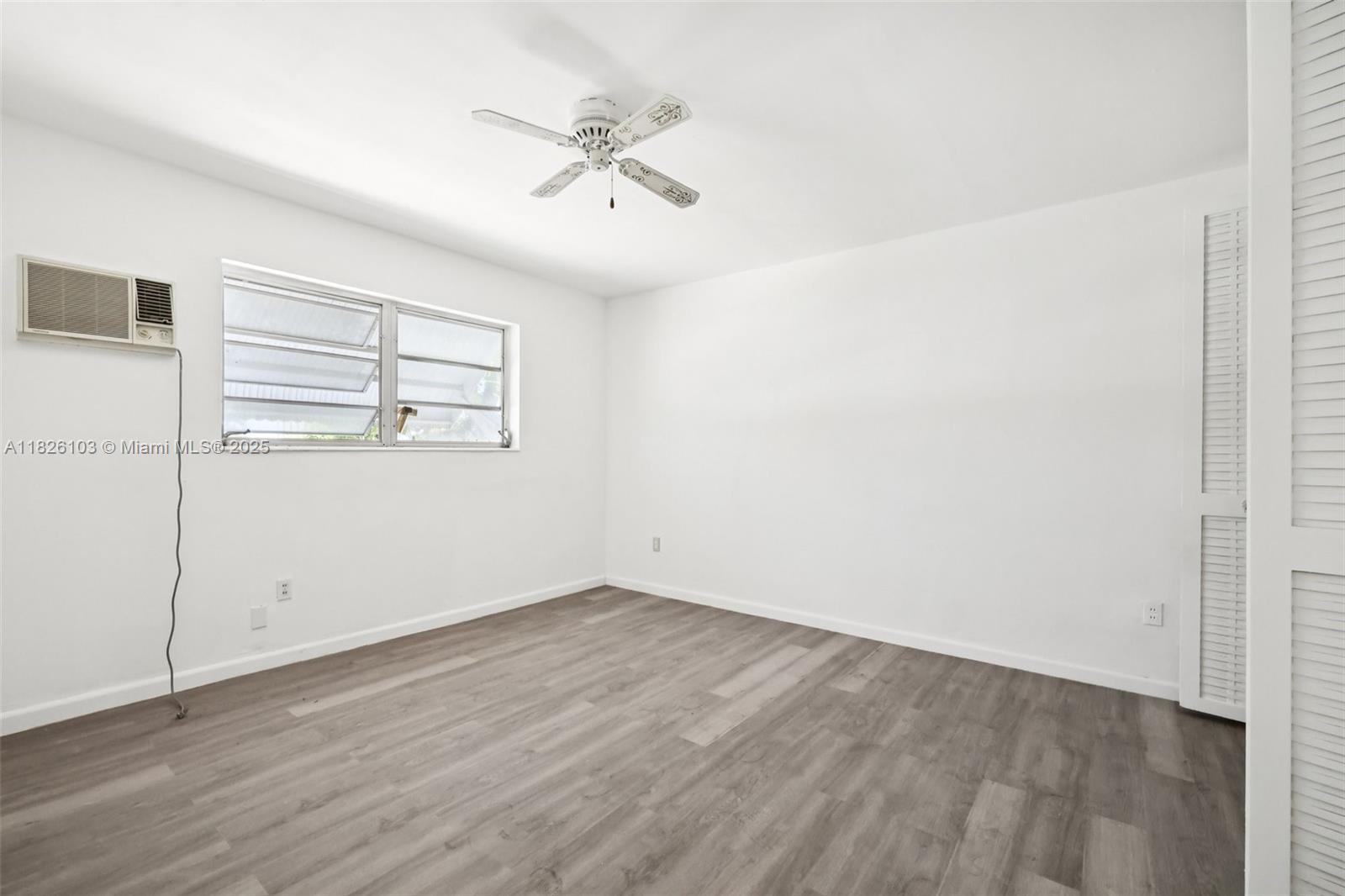 CASA-BISCAYNE CO-OP APTS - Residential