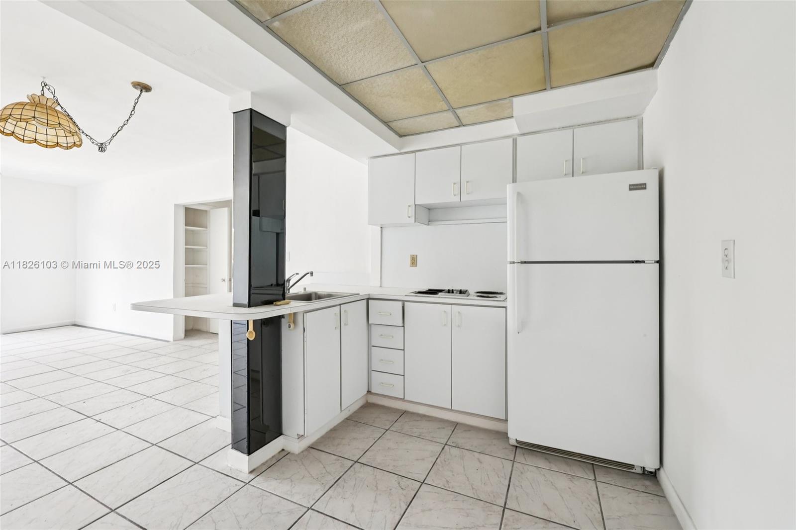 CASA-BISCAYNE CO-OP APTS - Residential