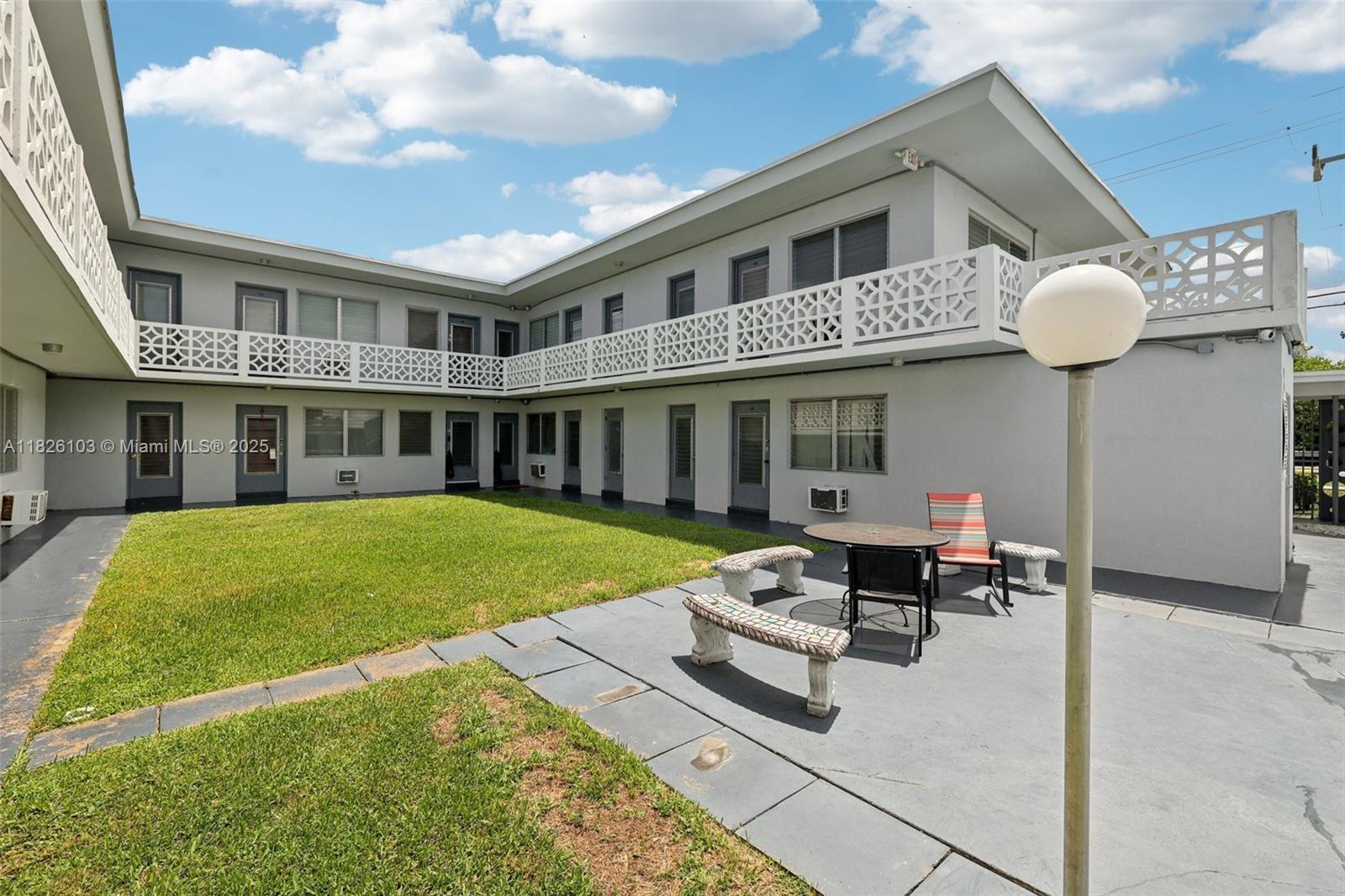 CASA-BISCAYNE CO-OP APTS - Residential