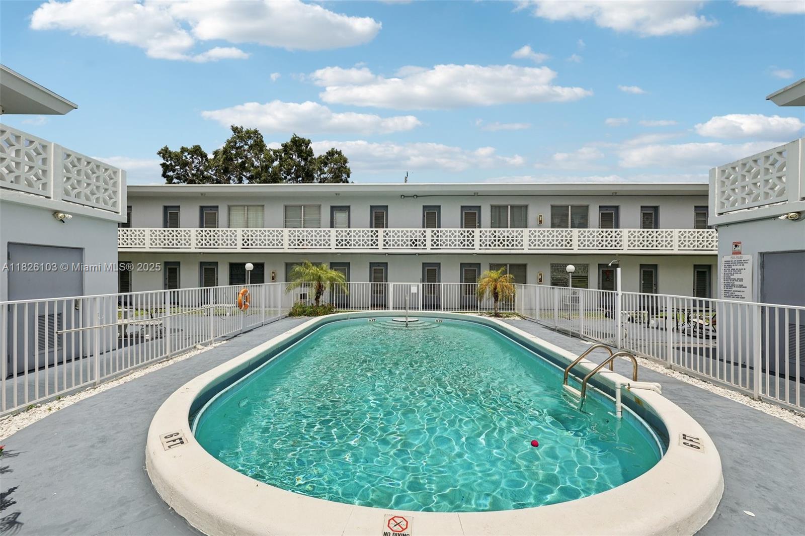CASA-BISCAYNE CO-OP APTS - Residential
