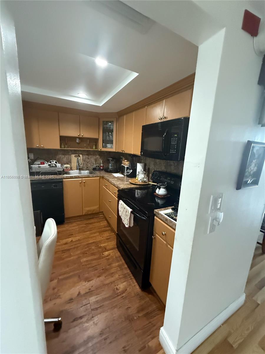 SIXTH MOORINGS CONDO - Residential