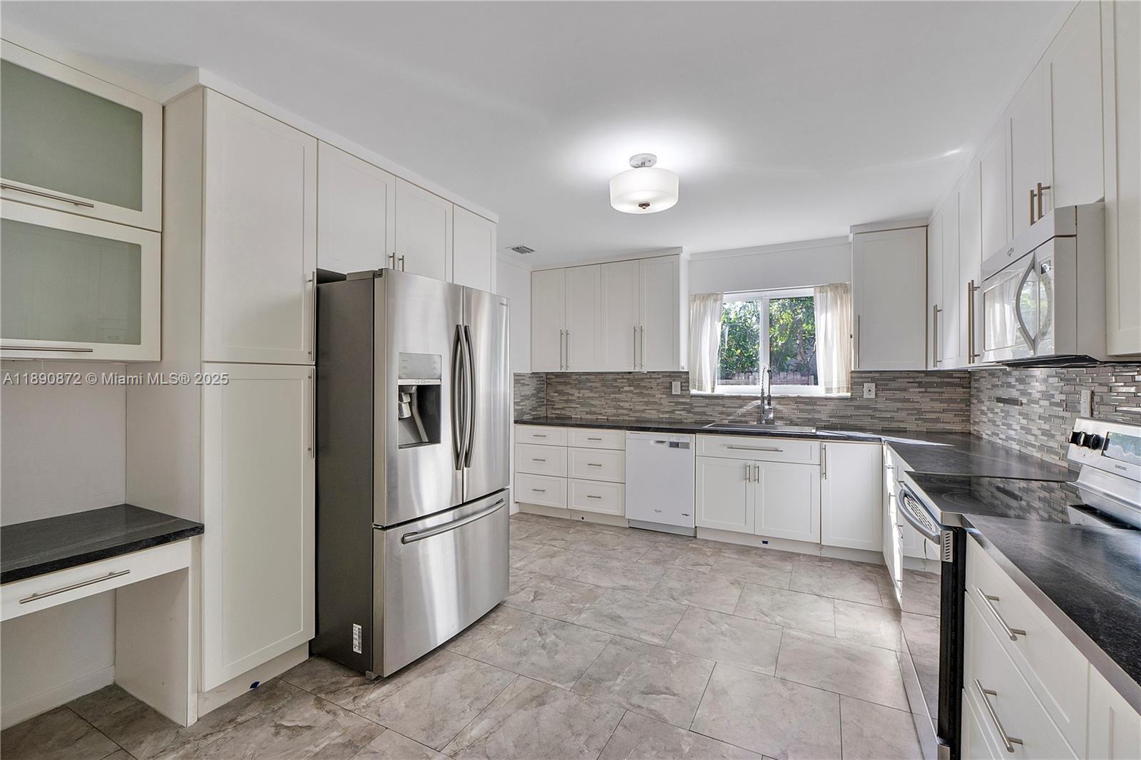View photos, virtual tours, details... 4871 SW 36th Ct