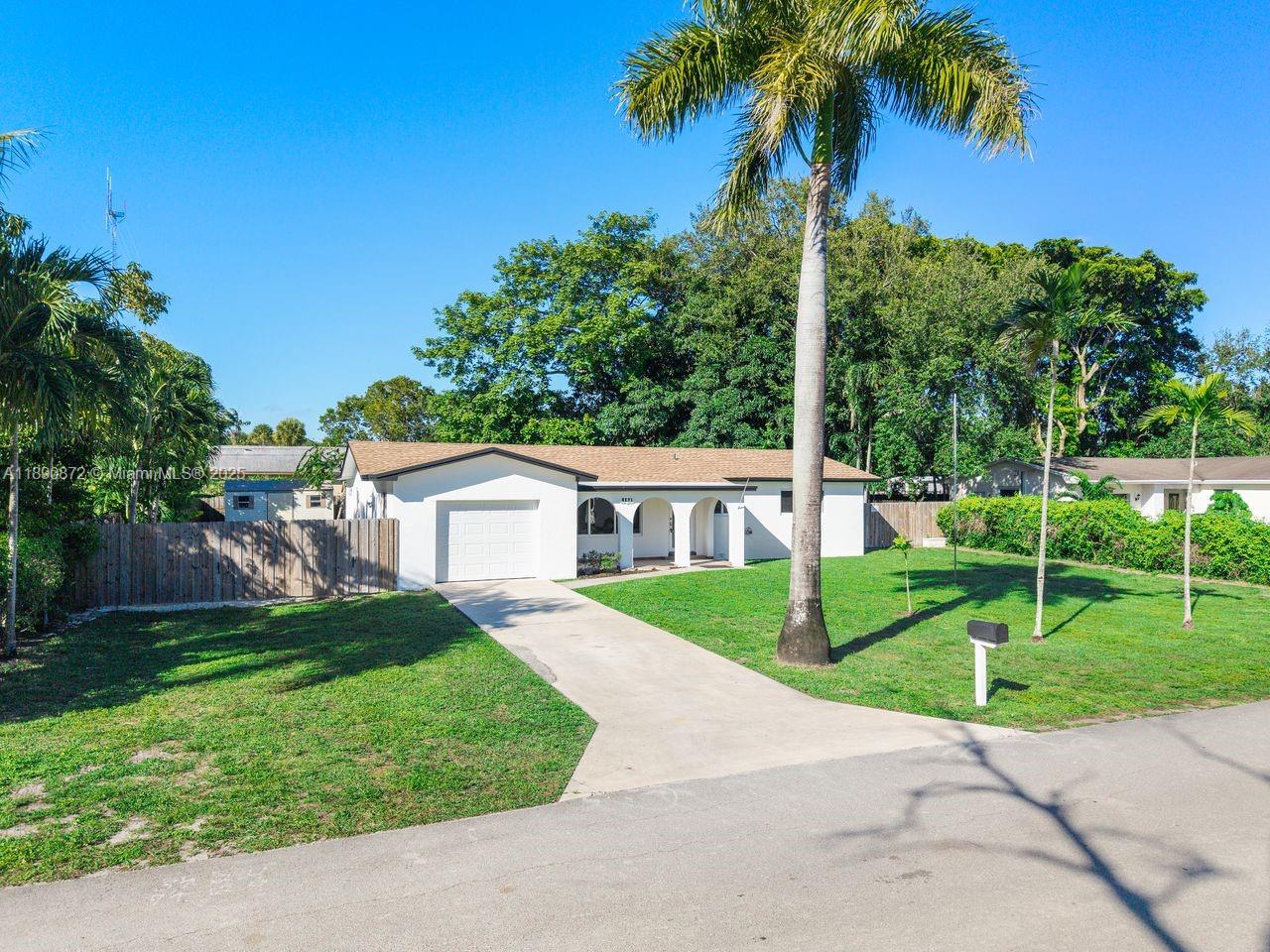 View photos, virtual tours, details... 4871 SW 36th Ct