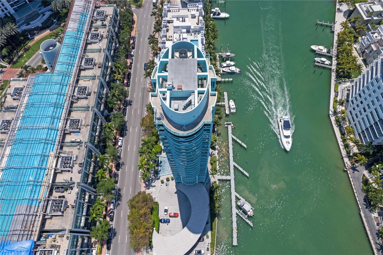 6000 INDIAN CREEK CONDO - Residential