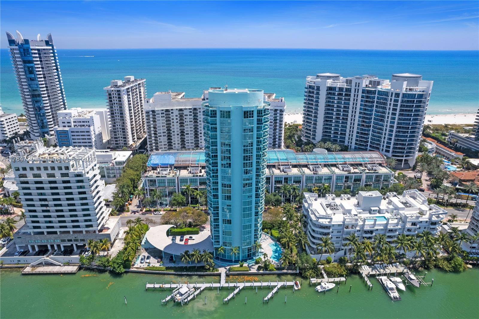 6000 Indian Creek Dr PH-2501