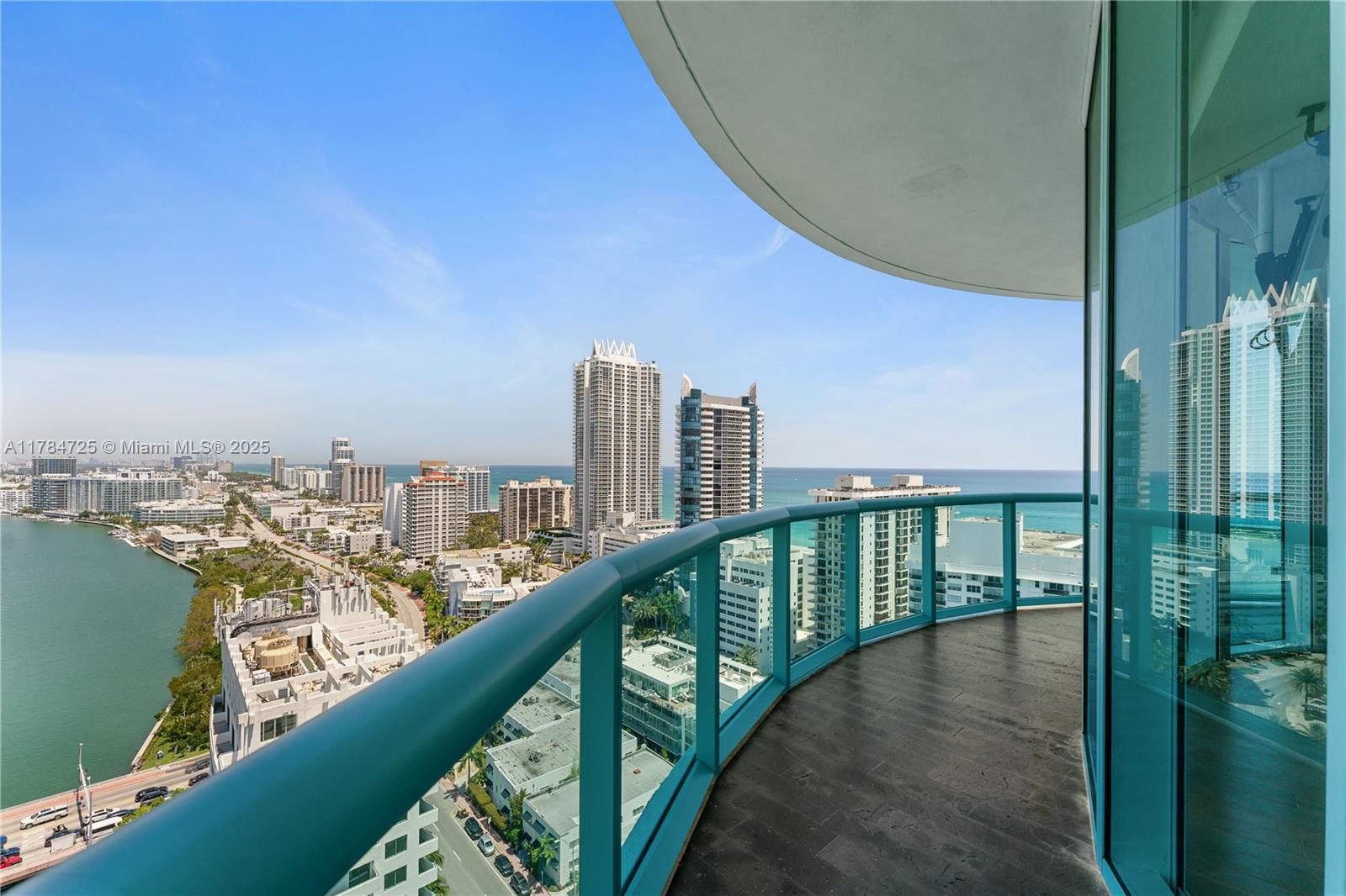 6000 Indian Creek Dr PH-2501