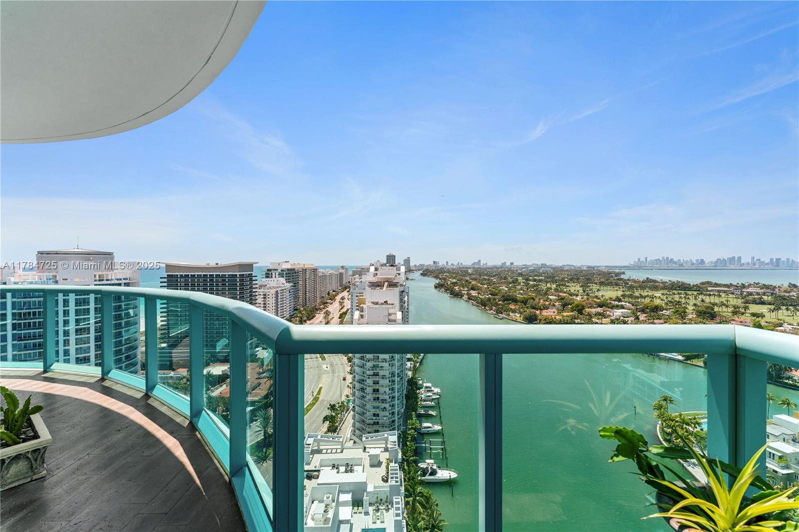 6000 INDIAN CREEK CONDO - Residential