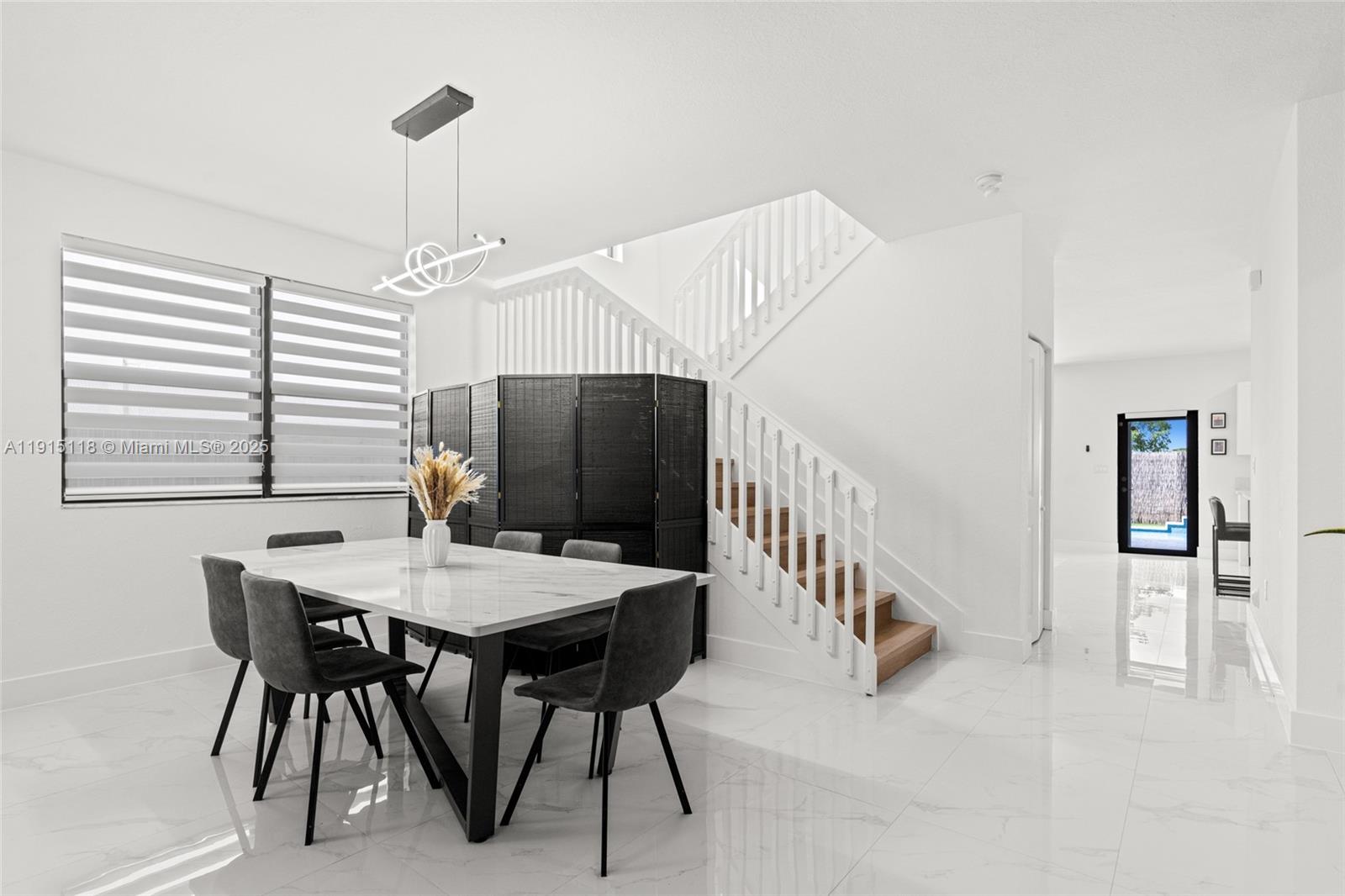 KENDALL ASSEMBLAGE NORTH - Residential