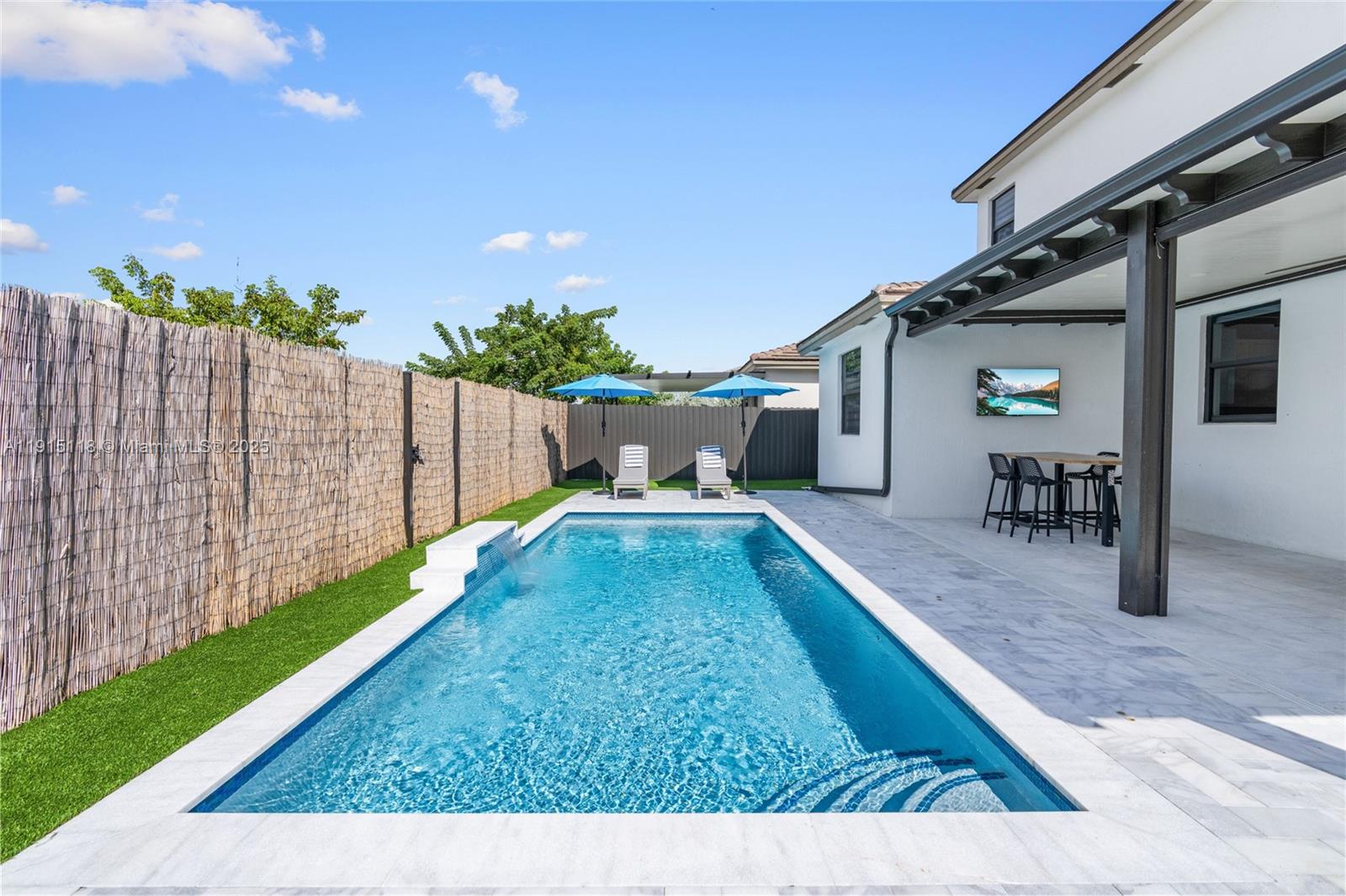 KENDALL ASSEMBLAGE NORTH - Residential