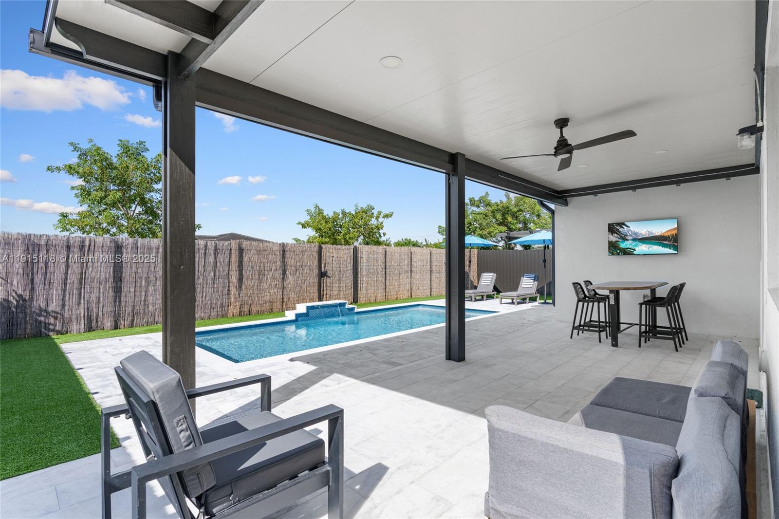 KENDALL ASSEMBLAGE NORTH - Residential