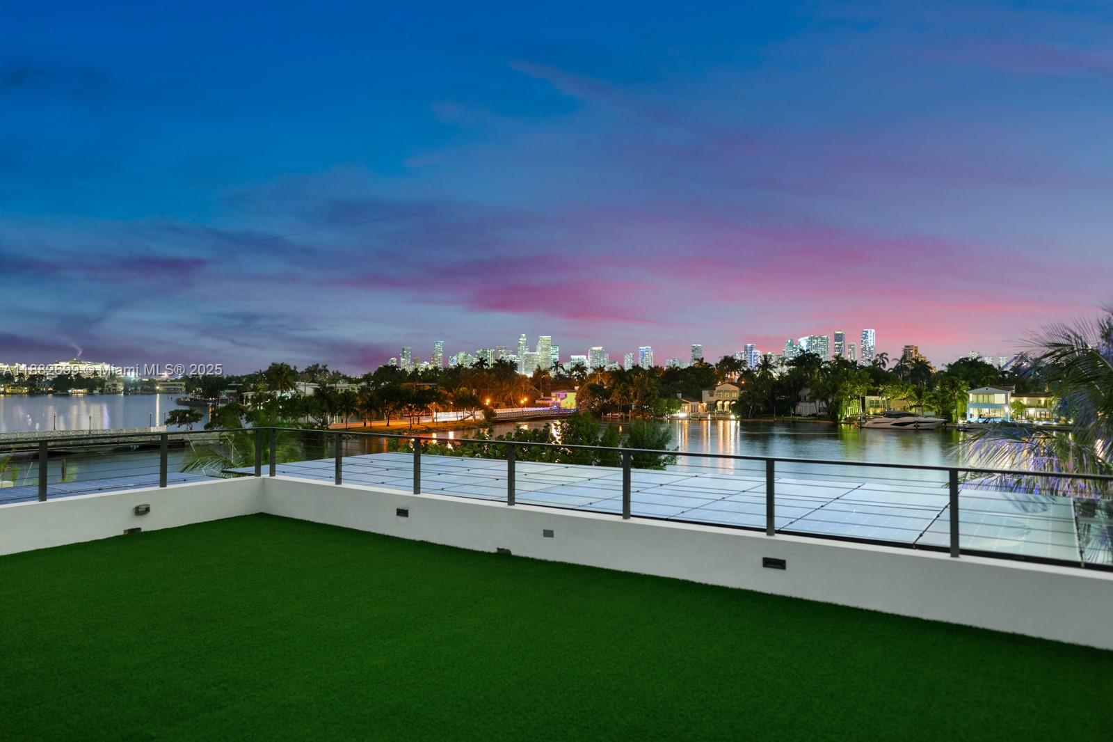 DI LIDO ISLAND - Residential