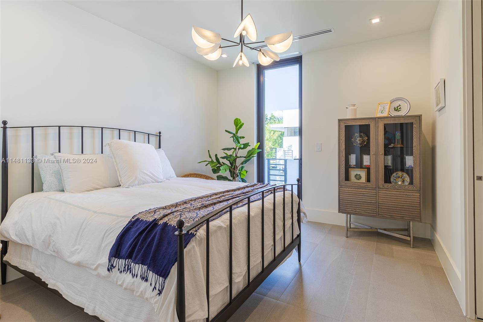 DAVIS OAKS - Residential