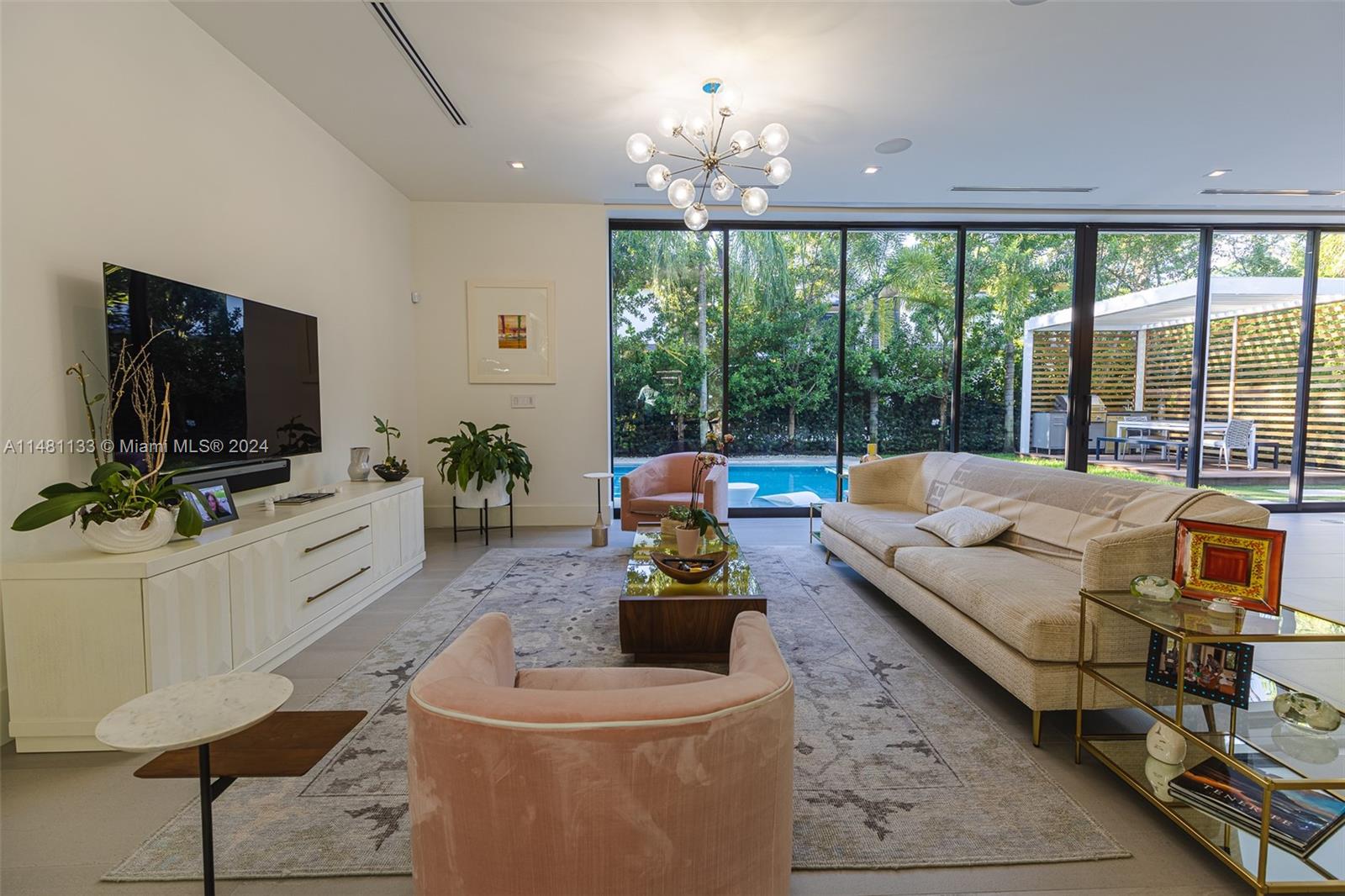 DAVIS OAKS - Residential