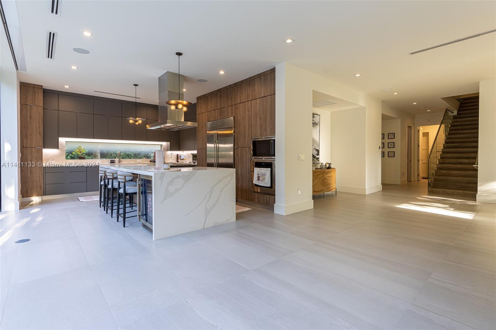 DAVIS OAKS - Residential